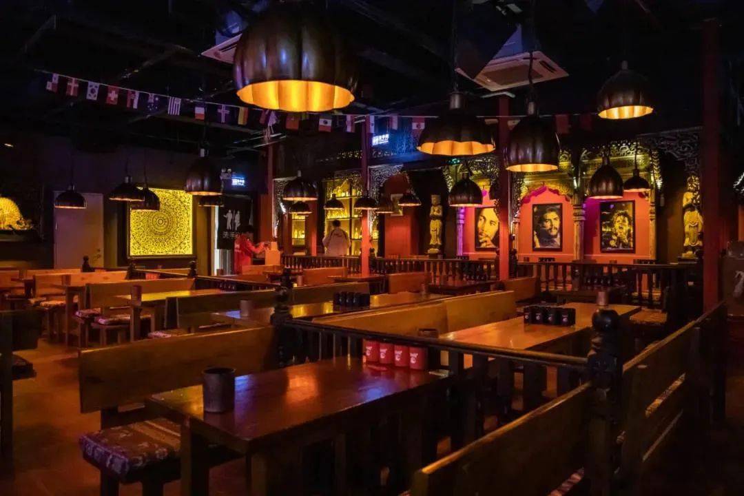 餐飲巨頭集體盯上“酒館”生意