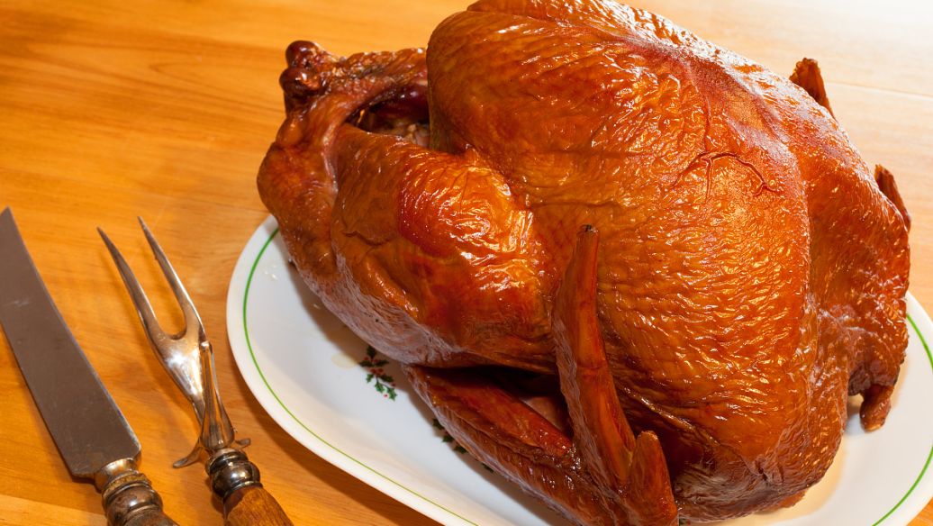 紫燕百味雞門店被爆食品柜里老鼠亂竄?其母公司僅夫妻肺片一年賣8億