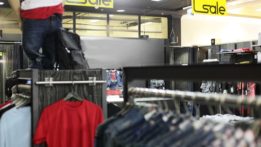 奧特萊斯:去年賣出800億，將建類似酒店分級制度，剔除“偽奧萊”