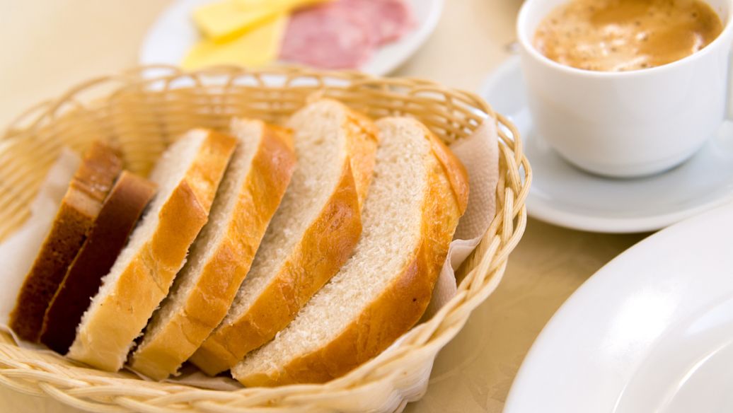 桃李面包：Q3净利下滑超25%，十五年收益20倍明星基金入前十大股东