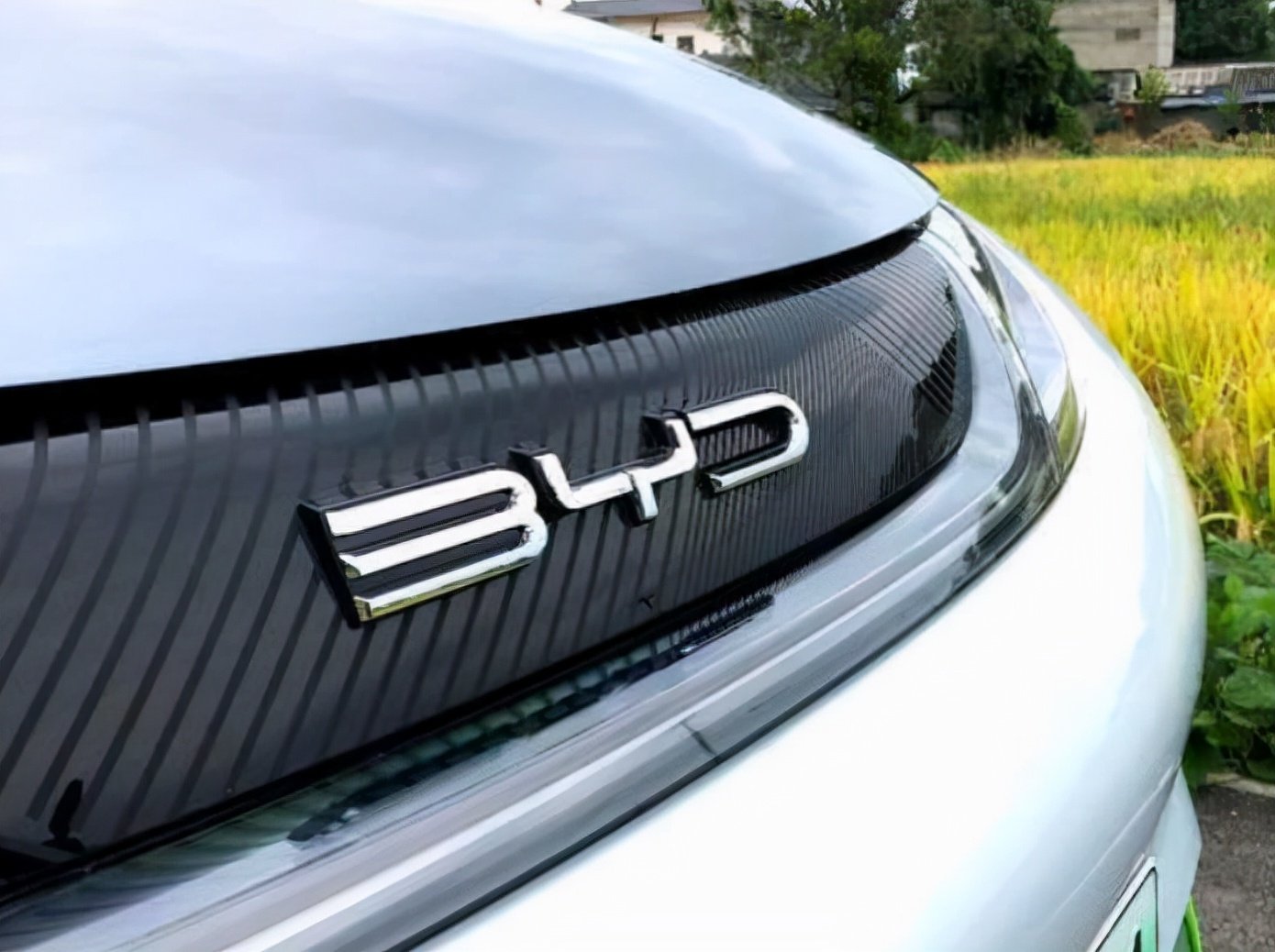 比亚迪：员工猝死在出租屋内，生前每班12小时，连续工作一个月