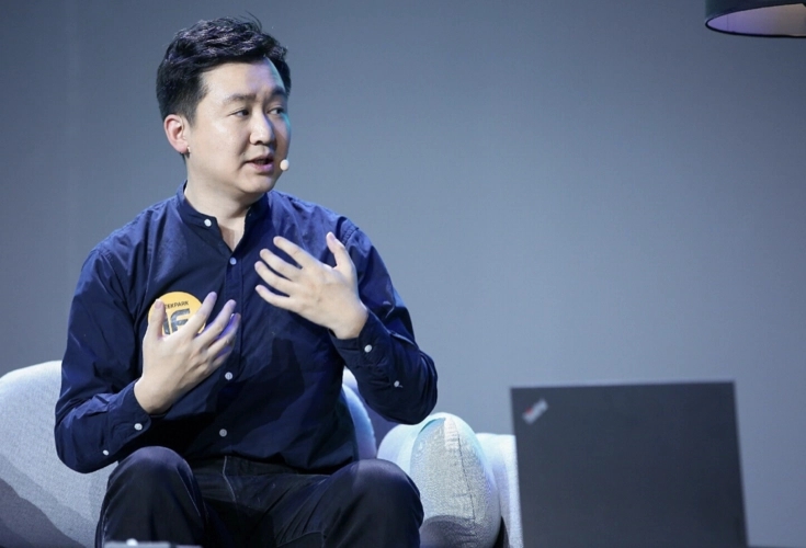 中年“王小川”