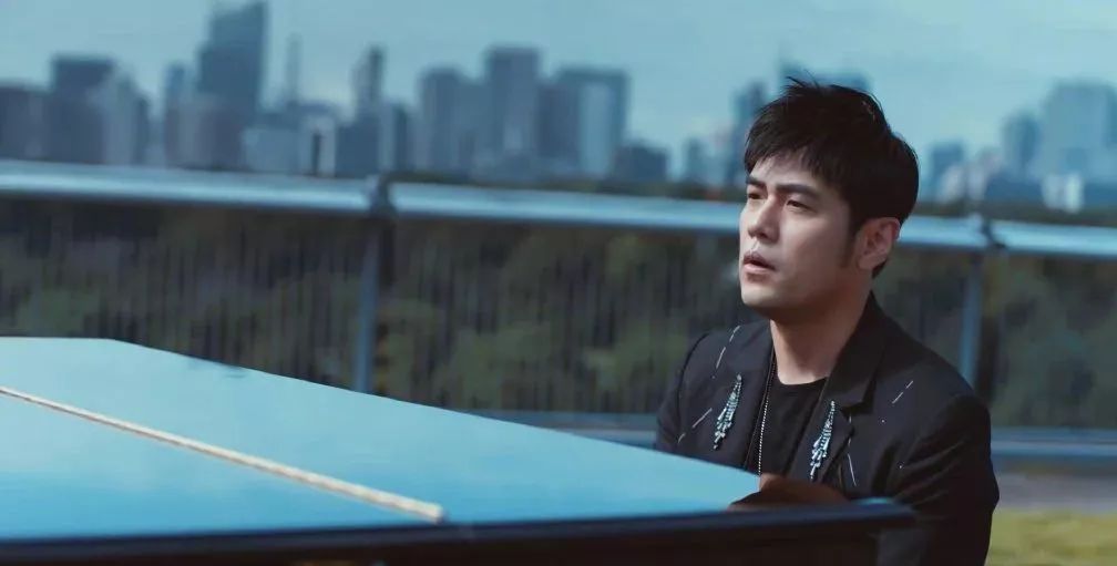 周杰伦亲友团组团卖咖啡?哎哟,不错哦~