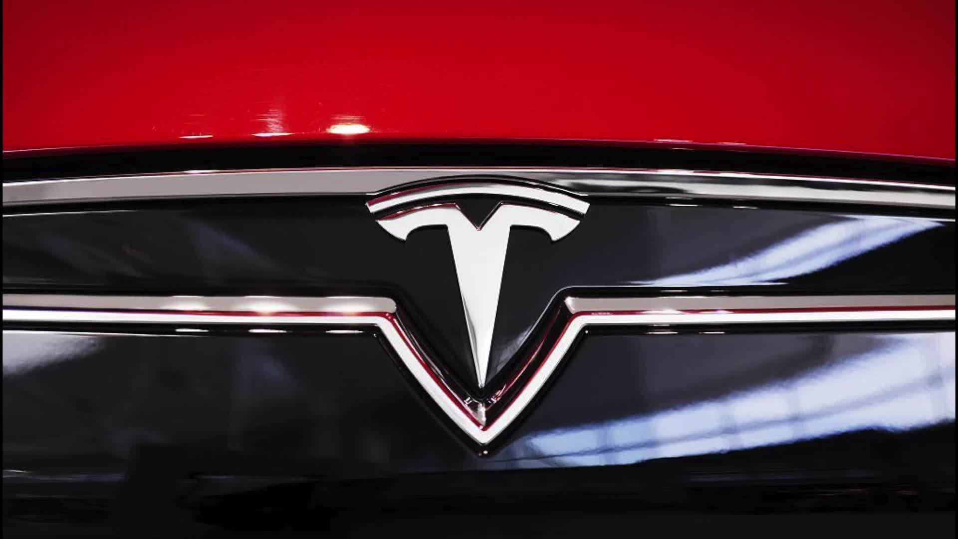 特斯拉：盘前大涨近5%再创新高，三季度在华收入31亿美元大增78.5%