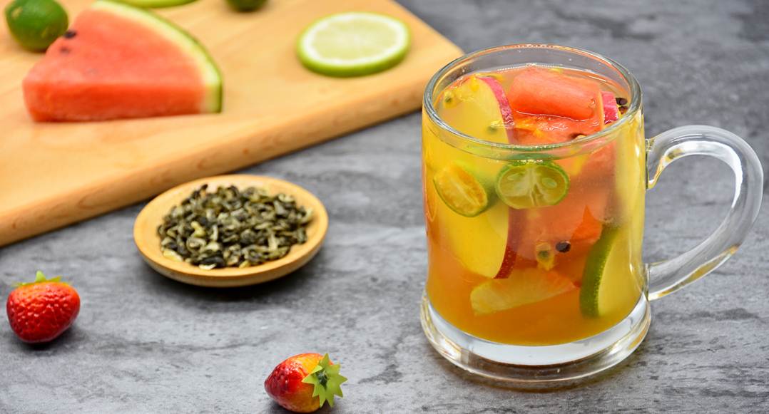 新式茶饮上演“合纵连横大戏”：直营喜茶入股加盟和気桃桃，或为破解盈利难痛点