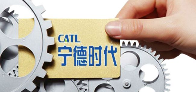 市值单日蒸发近1500亿，一年10倍股惨遭跌停