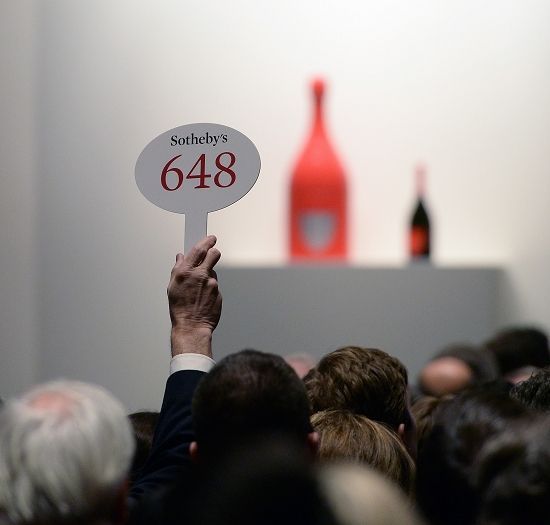 河南一手机靓号44.55万元拍出，竞拍者每月最低消费2888元