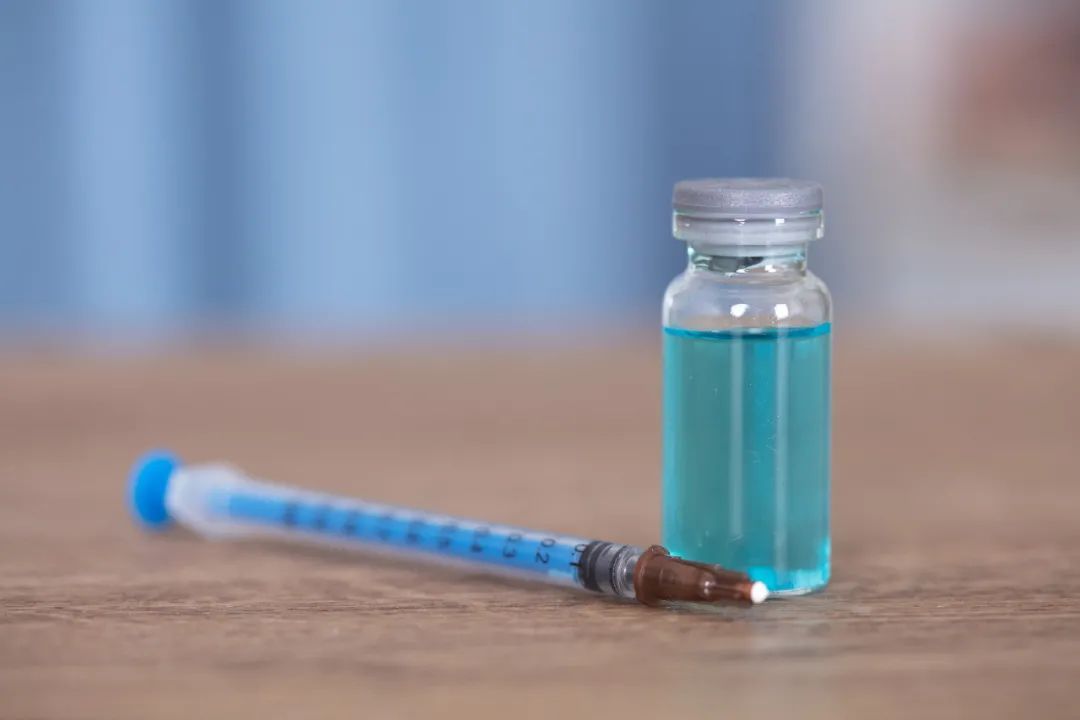 多地推行免费接种背后，HPV疫苗还“一针难求”吗？