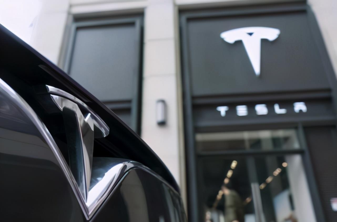 周鸿祎称曾3次破解特斯拉云端系统