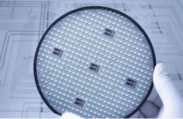上海自贸区基金及其临港新片区科创基金领投,类比半导体完成近2亿元A轮融资