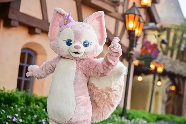 上海迪士尼道歉稱不搞饑餓營銷,玲娜貝兒炒出天價,堪比茅臺?