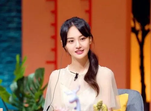 鄭爽:撤訴網友侵權案,或因專注起訴北京文化,討要1億薪水無暇分身