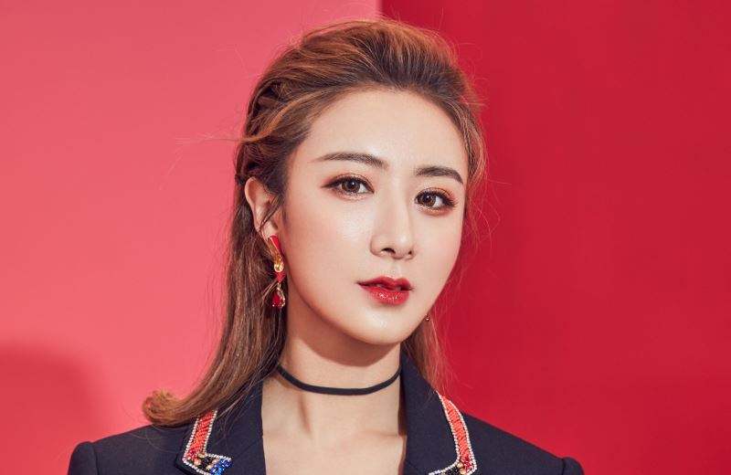 薇婭：淘寶直播間、微博被封！13.41億罰款已繳5億