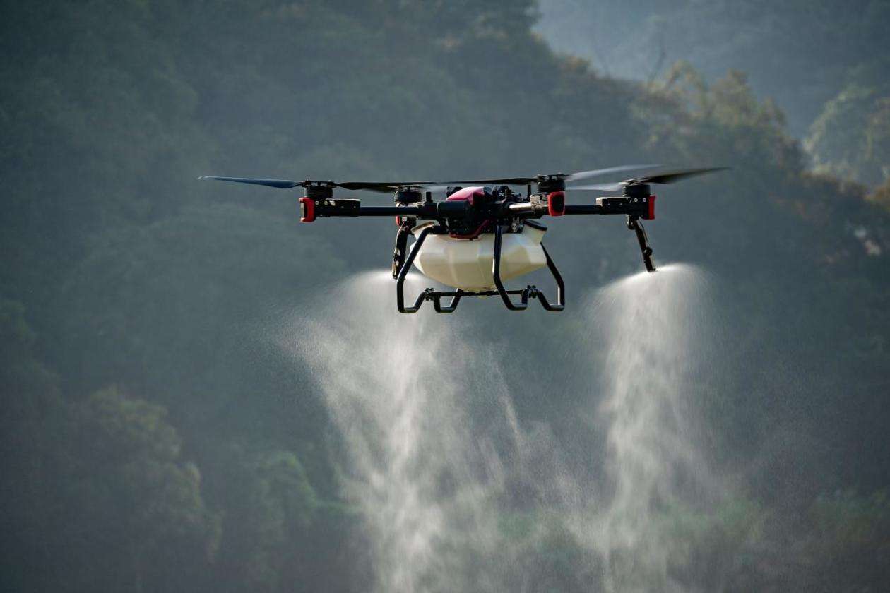 这家即将冲击“农业无人机第一股”，出走微软，高瓴赶上末班车