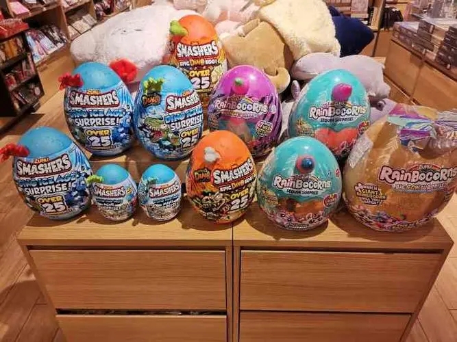 上市一年股價回撤60%，上海發盲盒經營指引，泡泡瑪特稱積極配合