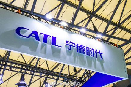 盤中跌破500元關口，“寧王”股價重挫，市值四天蒸發近兩千億元