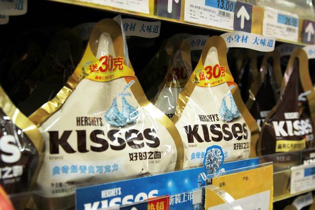 中国公司已清算,知名糖果制造商被曝撤柜闭店,客服称未退出中国