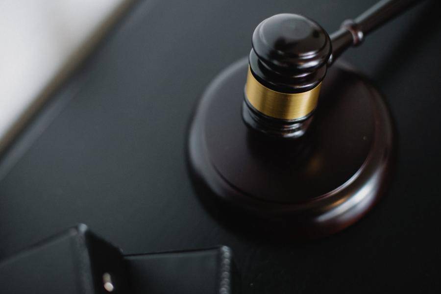 驢嫂平榮被追繳并罰款6200萬元，又一主播偷稅漏稅