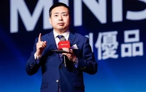 45岁叶国富追不上年轻人