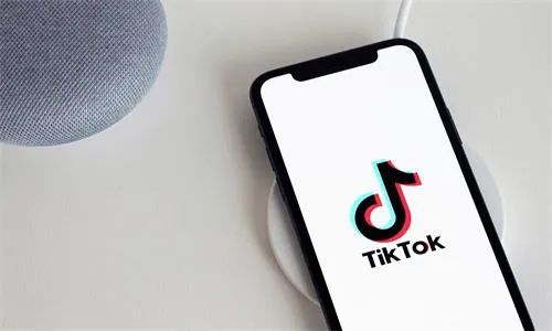 TikTok复制抖音,电商巨头外卷