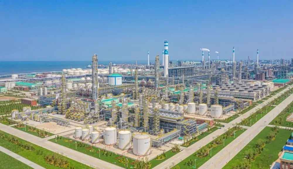 恒力石化2021年:营收增30%净利双增长，四季度业绩却下滑