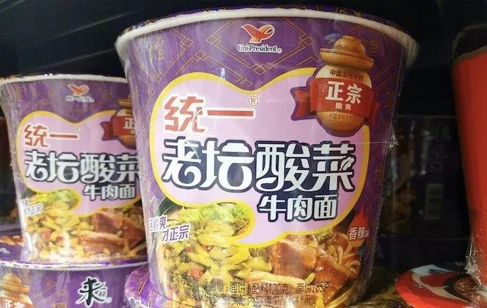 康师傅老坛酸菜面带文件上架，两家酸菜料包供应商食品抽检皆合格