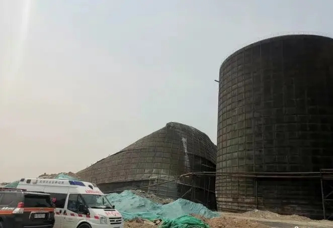 晋中一粉煤灰仓倾倒已救出5人，关联公司已被限制高消费