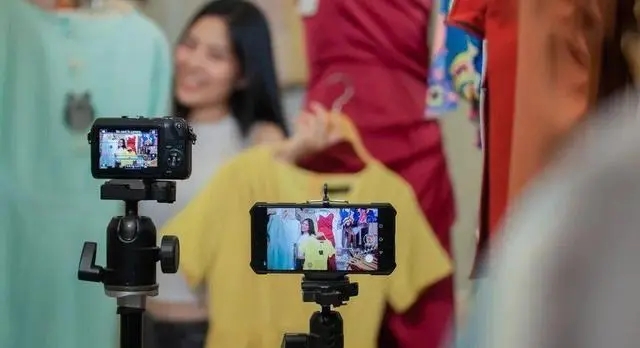 四部门发文,禁止未成年人参与直播打赏,严控未成年人从事主播