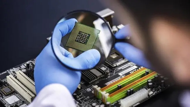 华慧芯完成近亿元B轮融资，清控招商领投