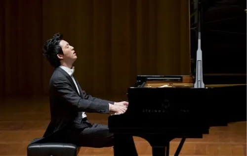 钢琴王子李云迪仅代言10个月就“塌房”，皮阿诺依法维权