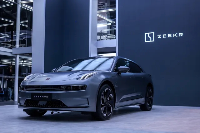 极氪汽车取消两大权益，价值近2万元，有用户表示：“把车机搞搞好！”