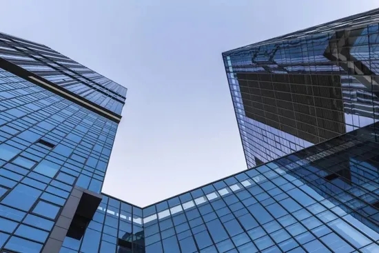 福建“并购王”1.3亿弃壳，新白衣能否抚平旧“情伤”？