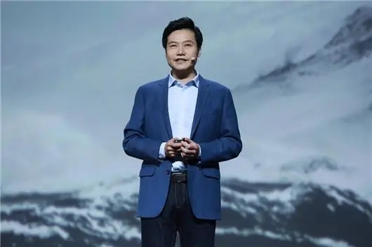 雷军称：自己想业余时间做汽车博主，已开始关注汽车试驾等话题