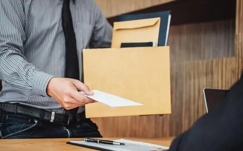 和仁科技发生了什么？董事长、副董事长、副总经理集体请辞