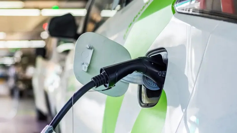 条款不平等，多家新能源车企被点名！比亚迪、小鹏问题率超53%