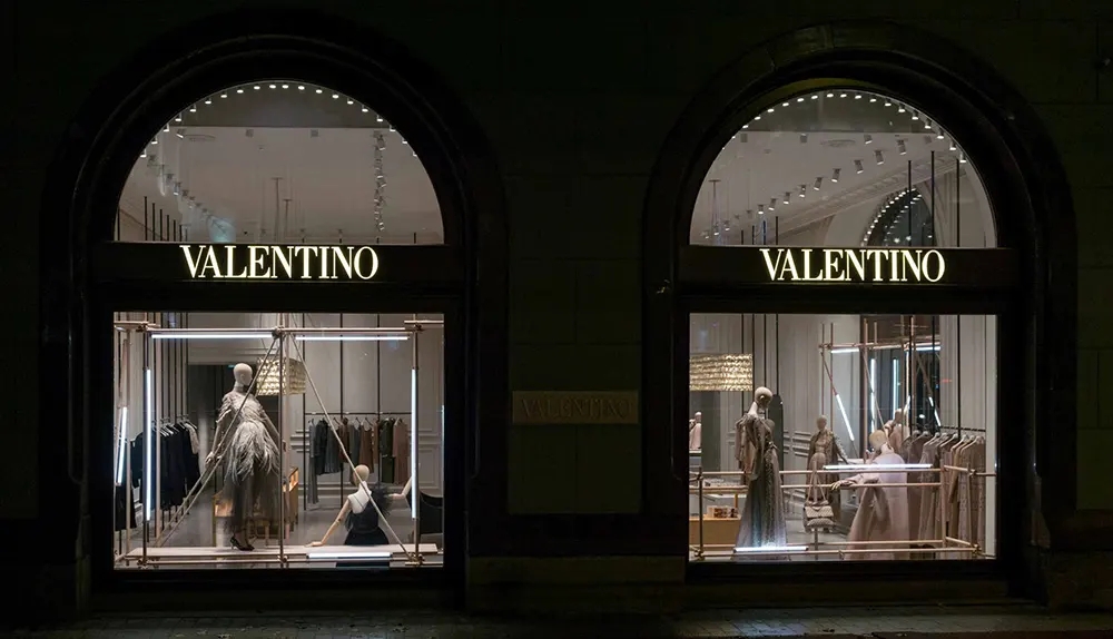 华伦天奴以次充好被罚，进价5千的背提包卖1.7万