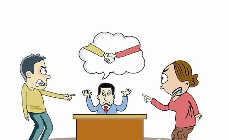 深振业董秘回应车位纠纷事件：宾利车主并非“书记夫人”，只是女友