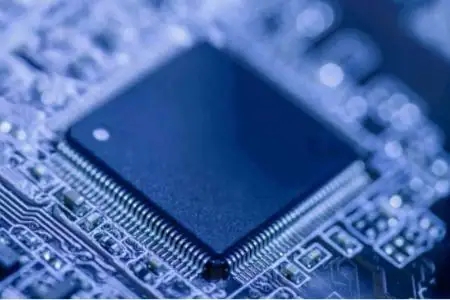 芯片“夫妻店”上市，2年内获60亿估值