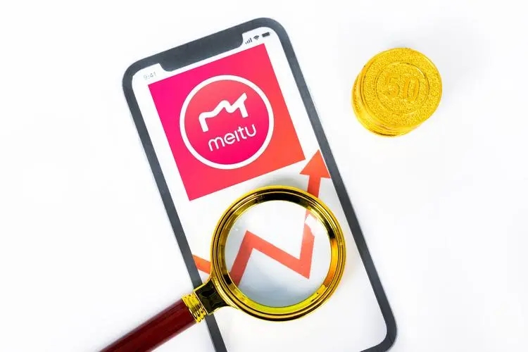 美图公司上半年净亏损预增逾99%，炒币半年浮亏3亿