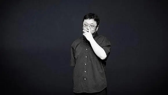 罗永浩的“背水一战”