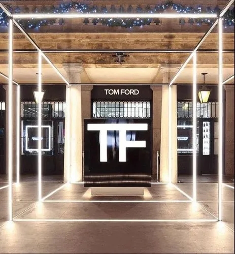 TomFord:因战略调整卖身,多家公司意图竞购,金额或达30亿美元