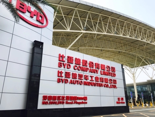 登顶半年全球销冠后,比亚迪继续领先,7月销售16万辆增222%!