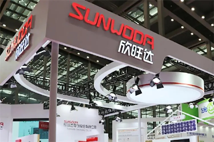 “蔚小理”牵手砸钱，深圳最火独角兽要IPO？