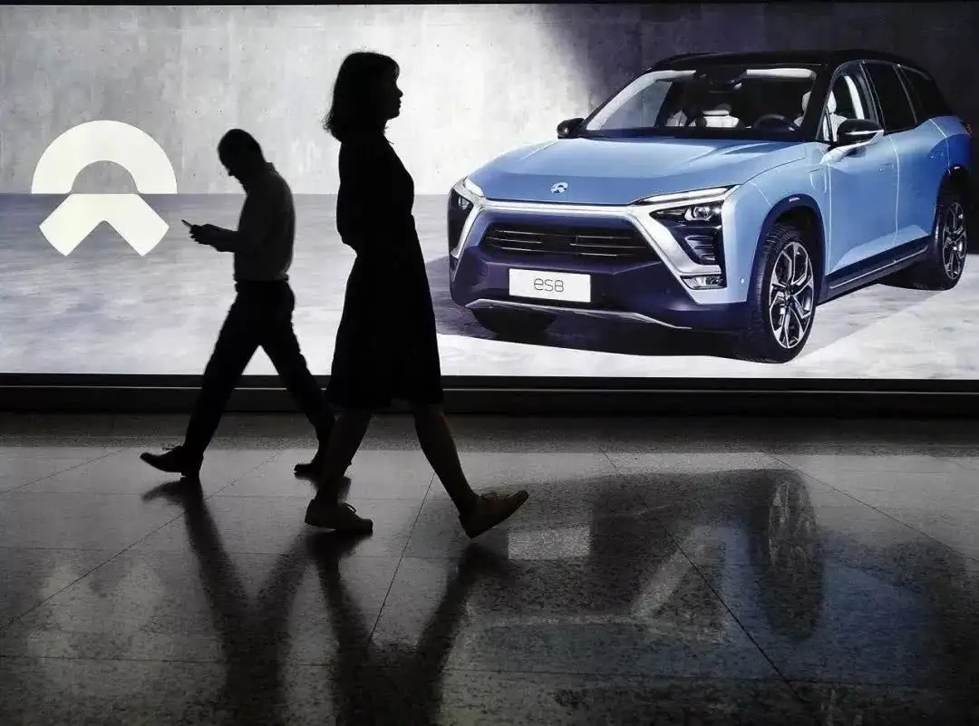 蔚来明年造出手机，对标苹果？