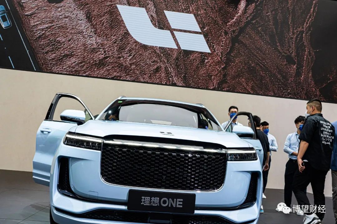 理想净亏损达16亿元换帅能否挽救颓势？