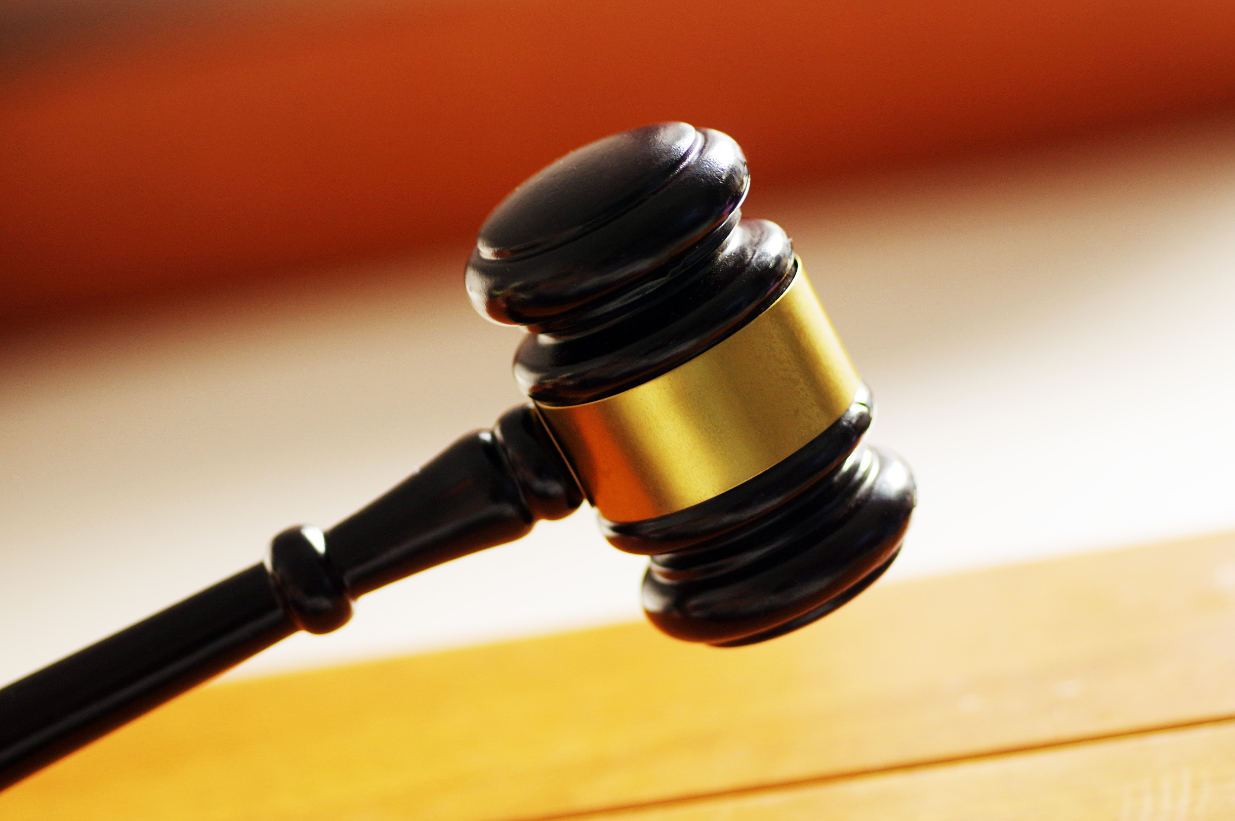 三位校友做“法庭”直播生意，年入3.9亿和新浪共享资本盛宴