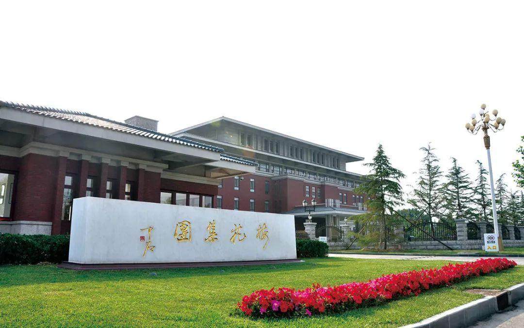 年薪1860万，暂列A股第一，这个女富二代登上福布斯最新榜单！