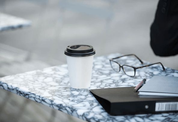 有人一年净赚几个亿，新消费品牌内卷巨亏，供应商偷偷赚钱