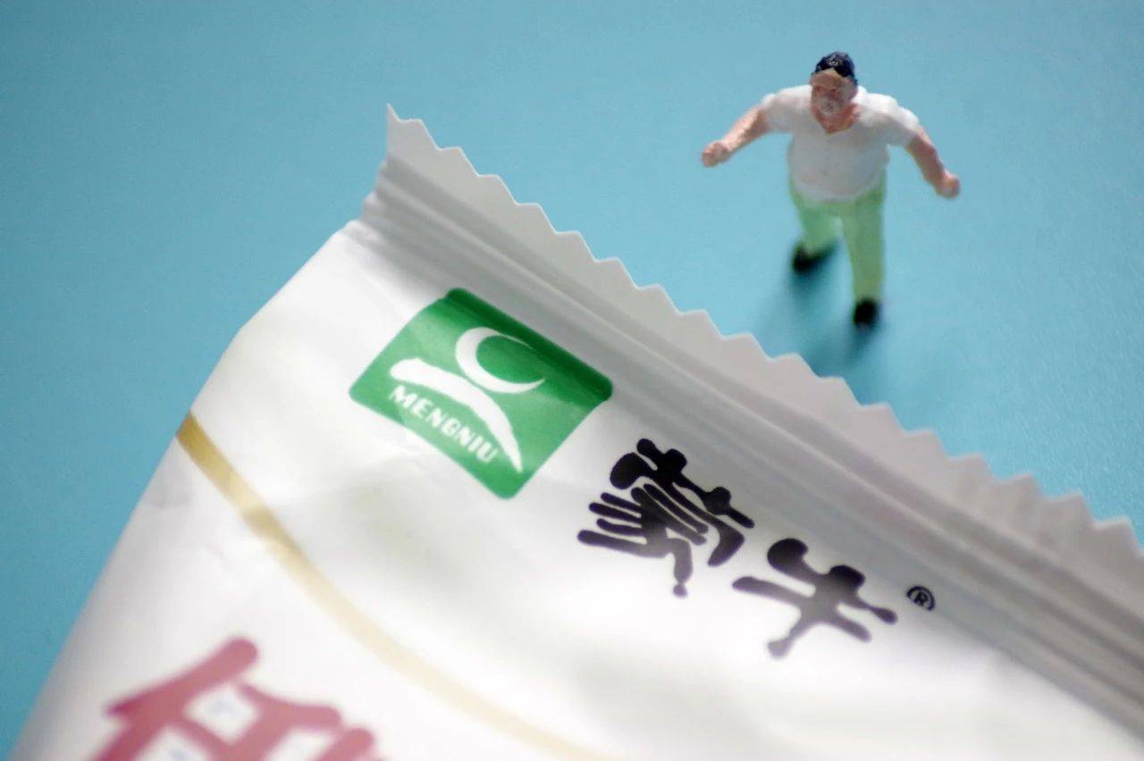 蒙牛：去年营收逼近千亿，联手茅台后冰淇淋业务大涨，净利润超50亿