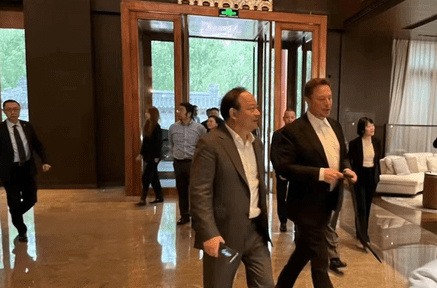 马斯克访华，价值1800亿